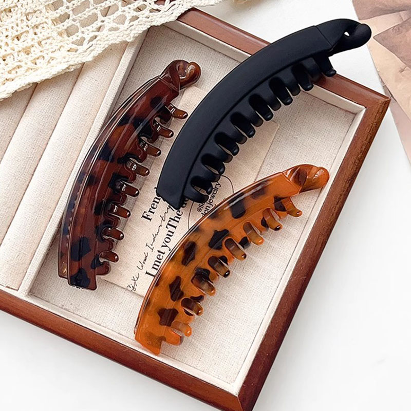 Vintage Fashion Girl - Vintage Leopard Print Banana Hair Claw