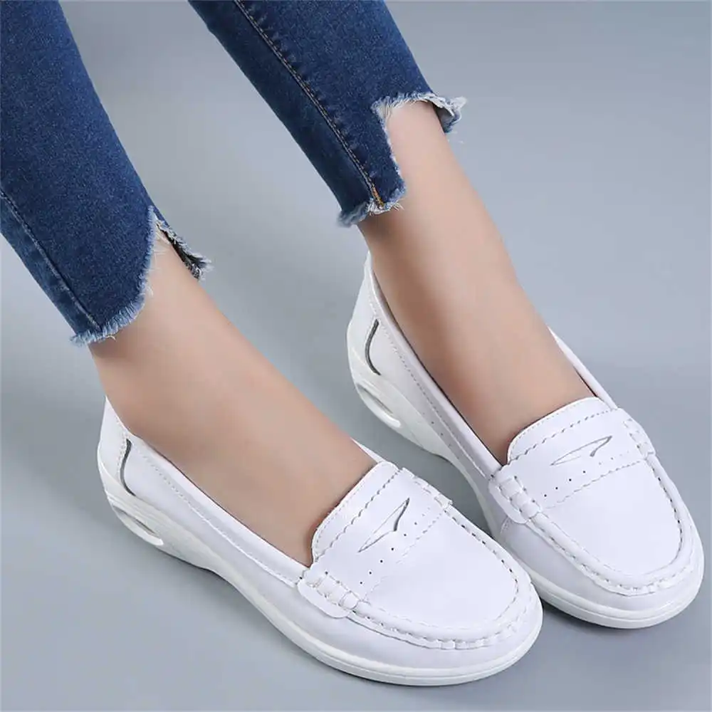 Thick Sole Slipon White Traine – Vintage Fashion Brands Uk recenzja i cena