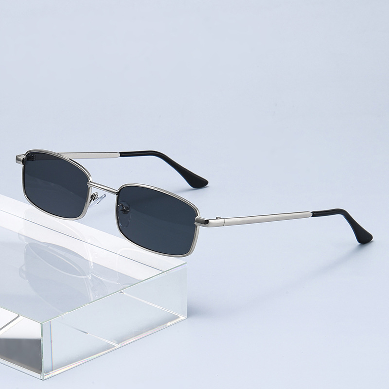 Fashion Punk Sunglasses Women  – Vintage Fashion Girl recenzja i cena