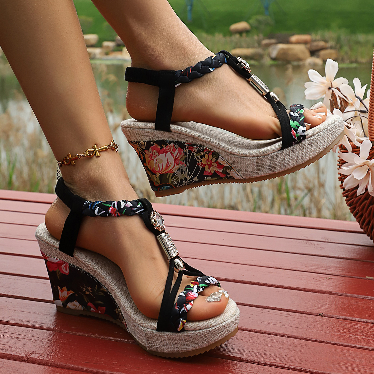 Vintage Rivet Decor Wedge Sand – Vintage Fashion Plus Size recenzja i cena