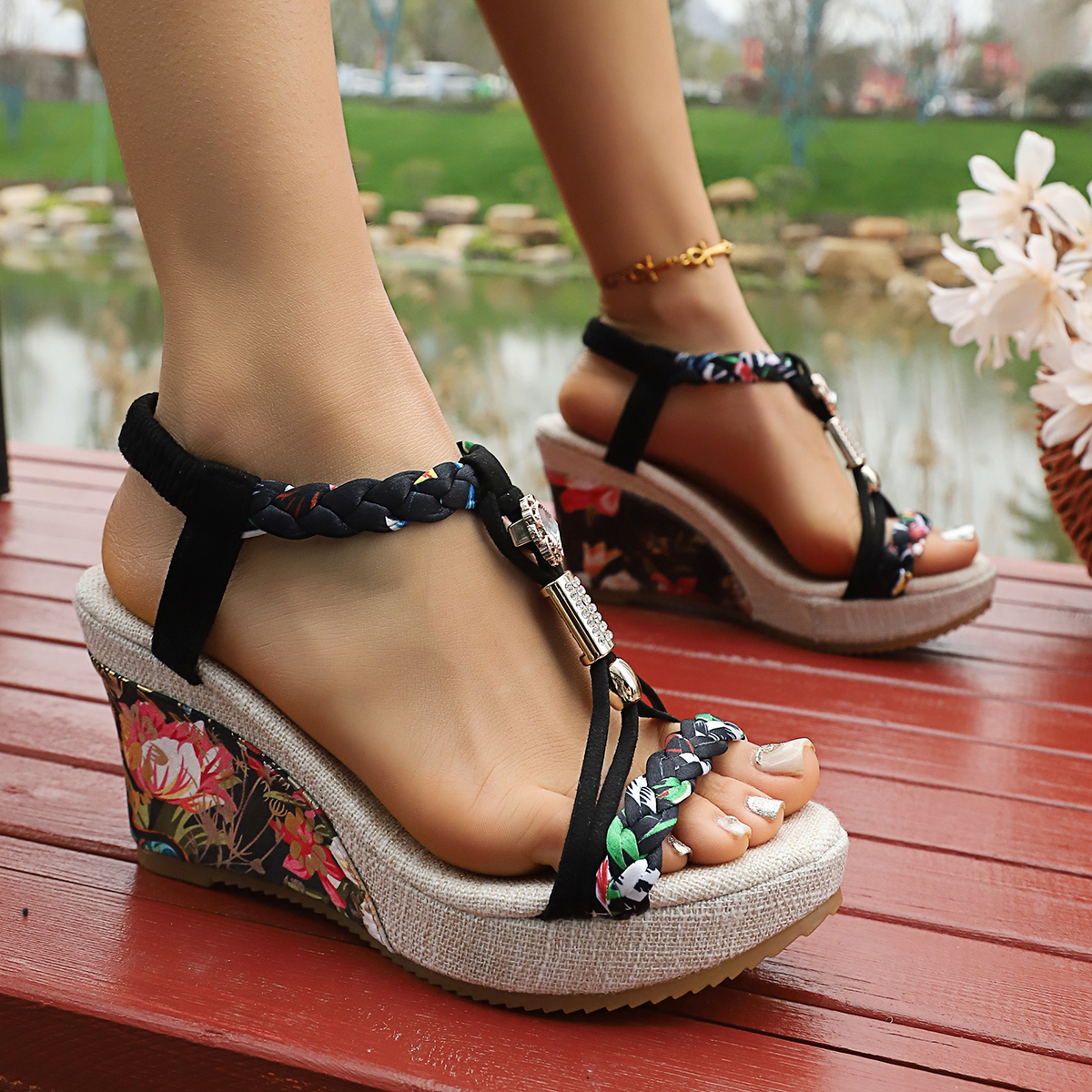 Vintage Rivet Decor Wedge Sand – Vintage Fashion Plus Size recenzja i cena