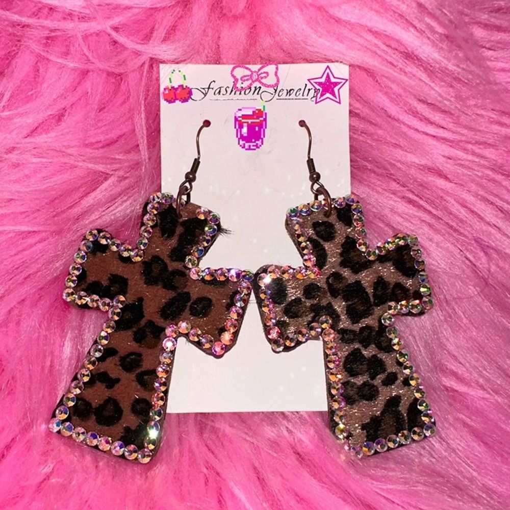 Trendy Y2K Shiny Crystal Cross – Vintage Fashion Illustrations recenzja i cena