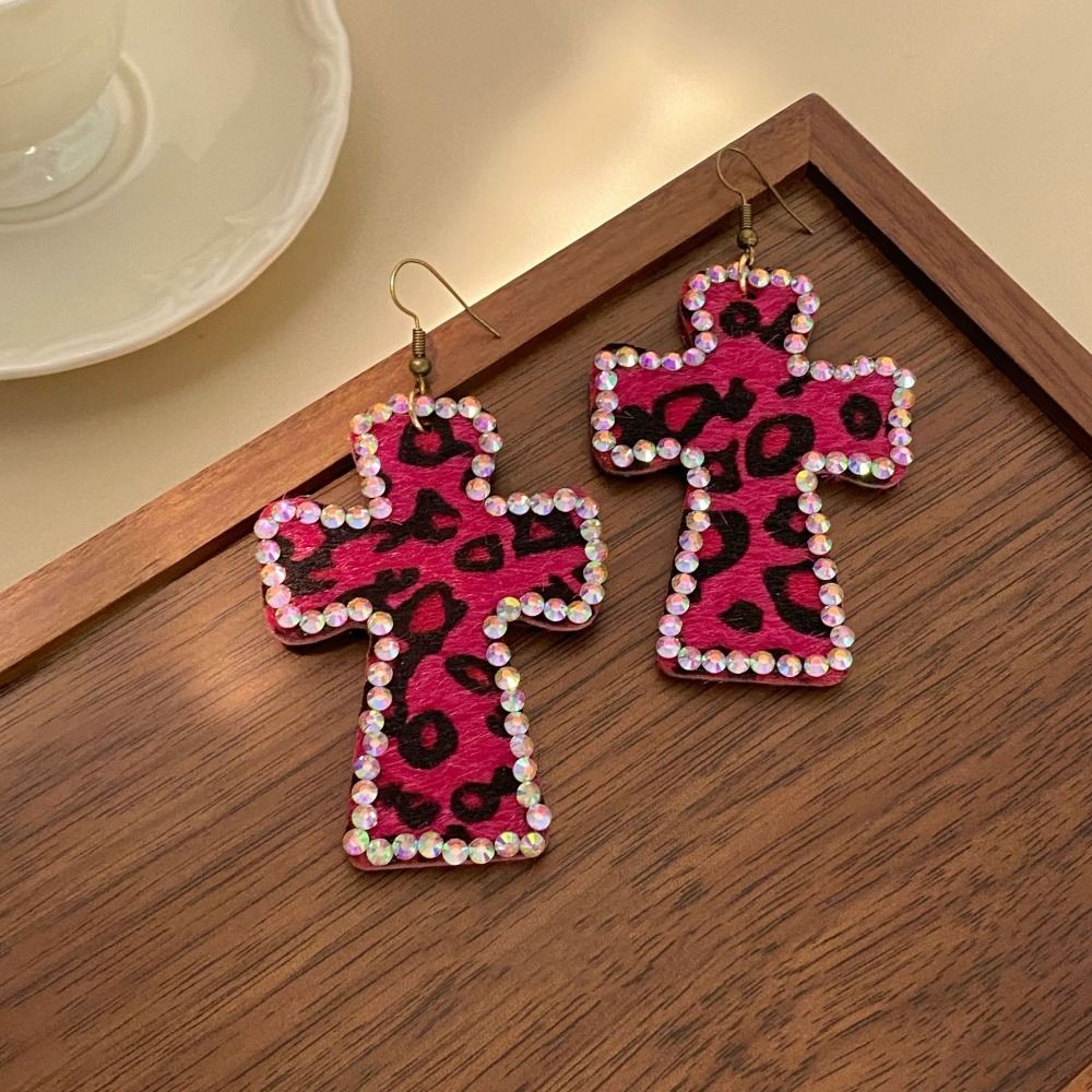 Trendy Y2K Shiny Crystal Cross – Vintage Fashion Illustrations recenzja i cena