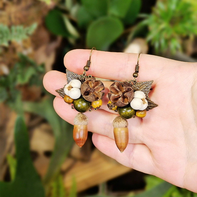 Vintage Wooden Plant Earring U – Vintage Fashion Guild recenzja i cena